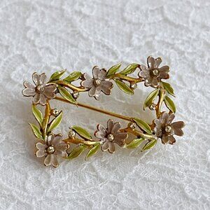 Vintage Signed JJ Gold Tone Floral Rectangle Wreath Brooch Pastel Lilac Green